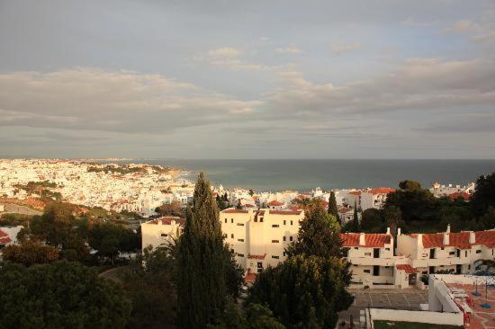 Cosy Little House Apartment Albufeira Bagian luar foto